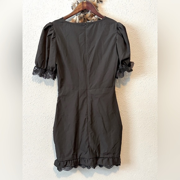 Black Lace Trim Ruffle Mini Dress Size Medium V-Neck Short Sleeve Party Dress - Picture 8 of 13
